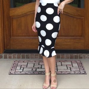 Ruffle polka dot pencil skirt